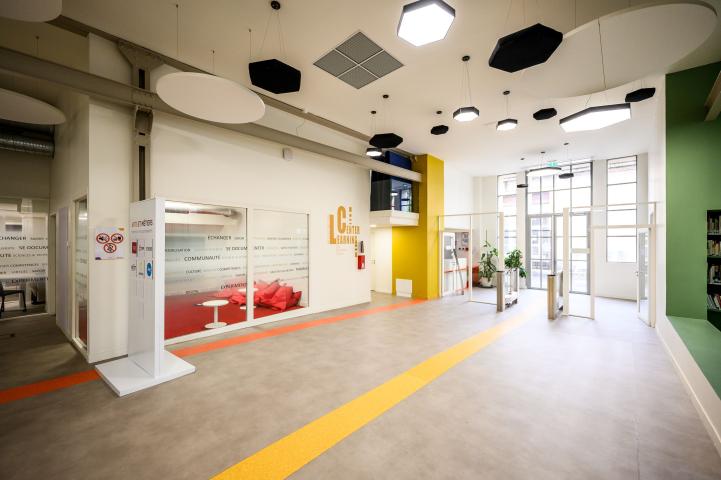 LEARNING CENTER ATRIUM